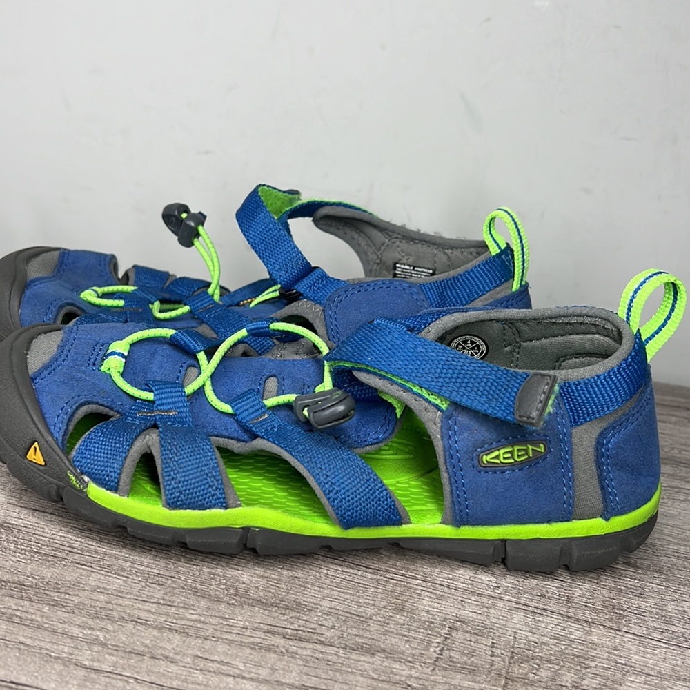 Keen Seacamp II Cnx Sandals big boys size 6 - Picture 3 of 7